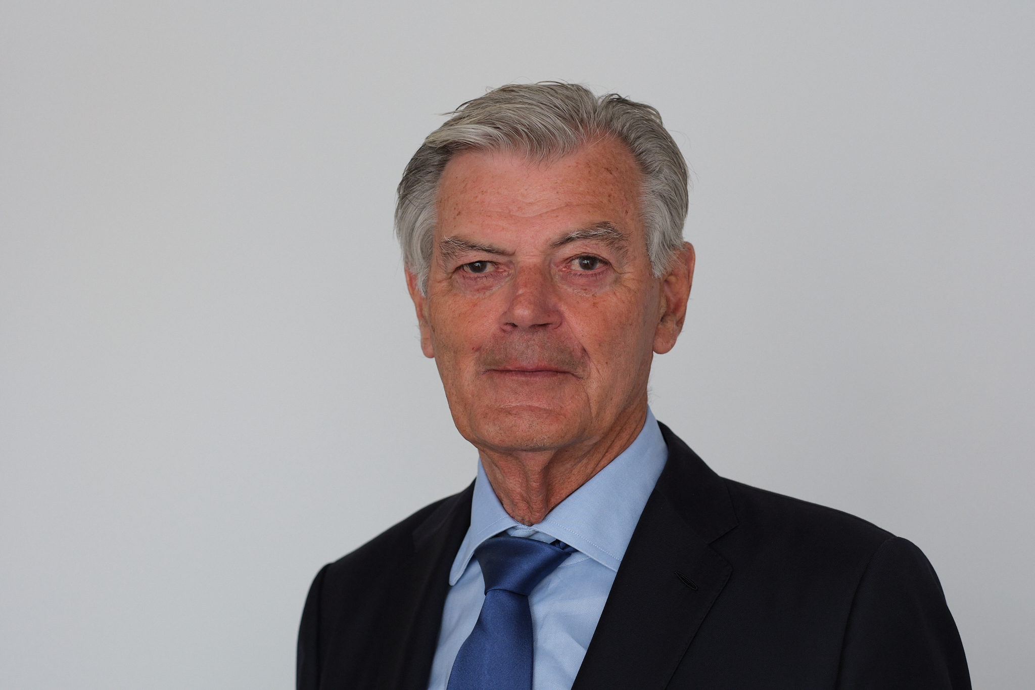 foto van drs. M.J. van Rooijen