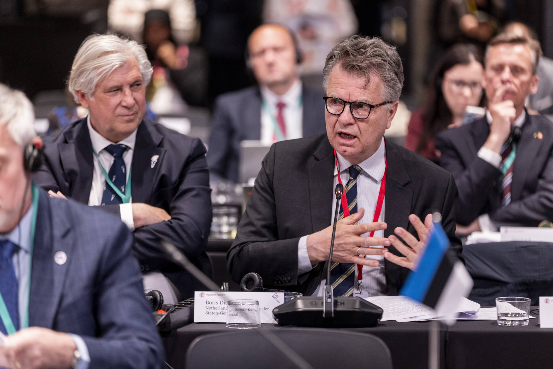 Ondervoorzitter Boris Dittrich voert het woord tijdens de Voorzittersconferentie